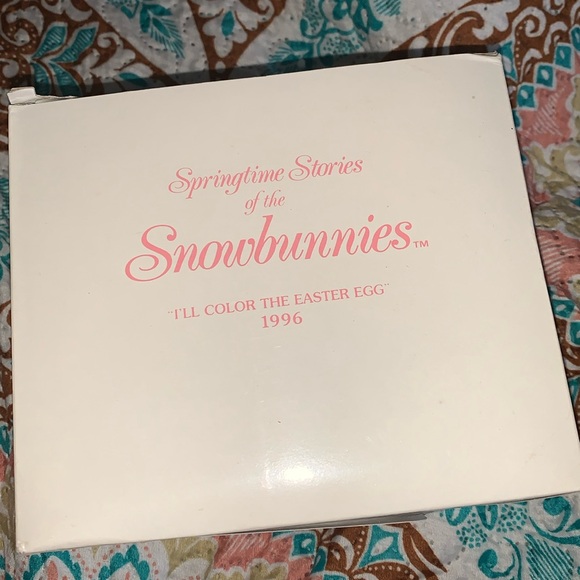 Snowbabies SPRINGTIME STORIES OF THE SNOWBUNNIES “I’LL COLOR THE EASTER EGG” - Picture 2 of 7